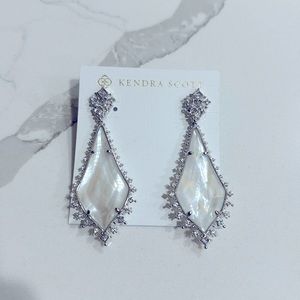 COPY - Kendra Scott drop earrings